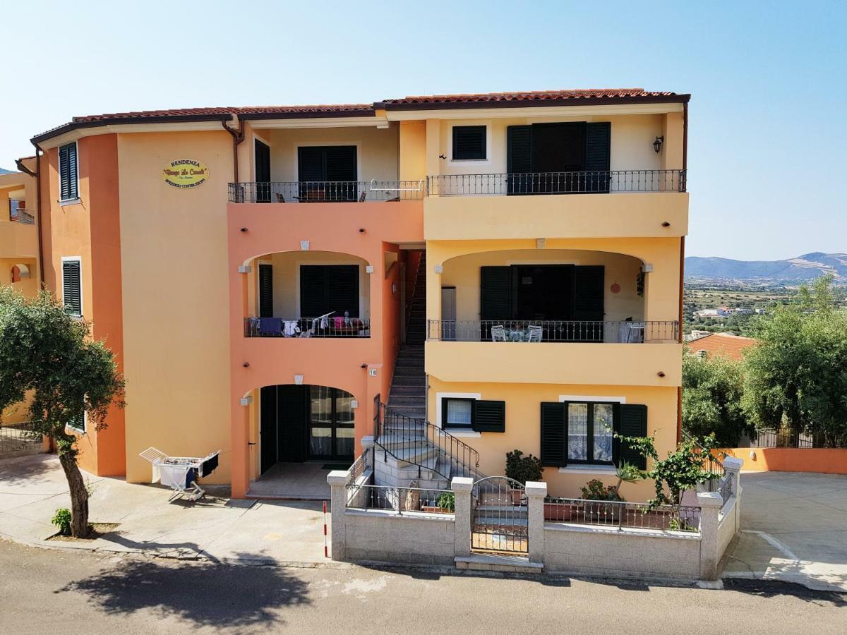 Apartamento Borgo Lu Canali Da Gavino Badesi Exterior foto